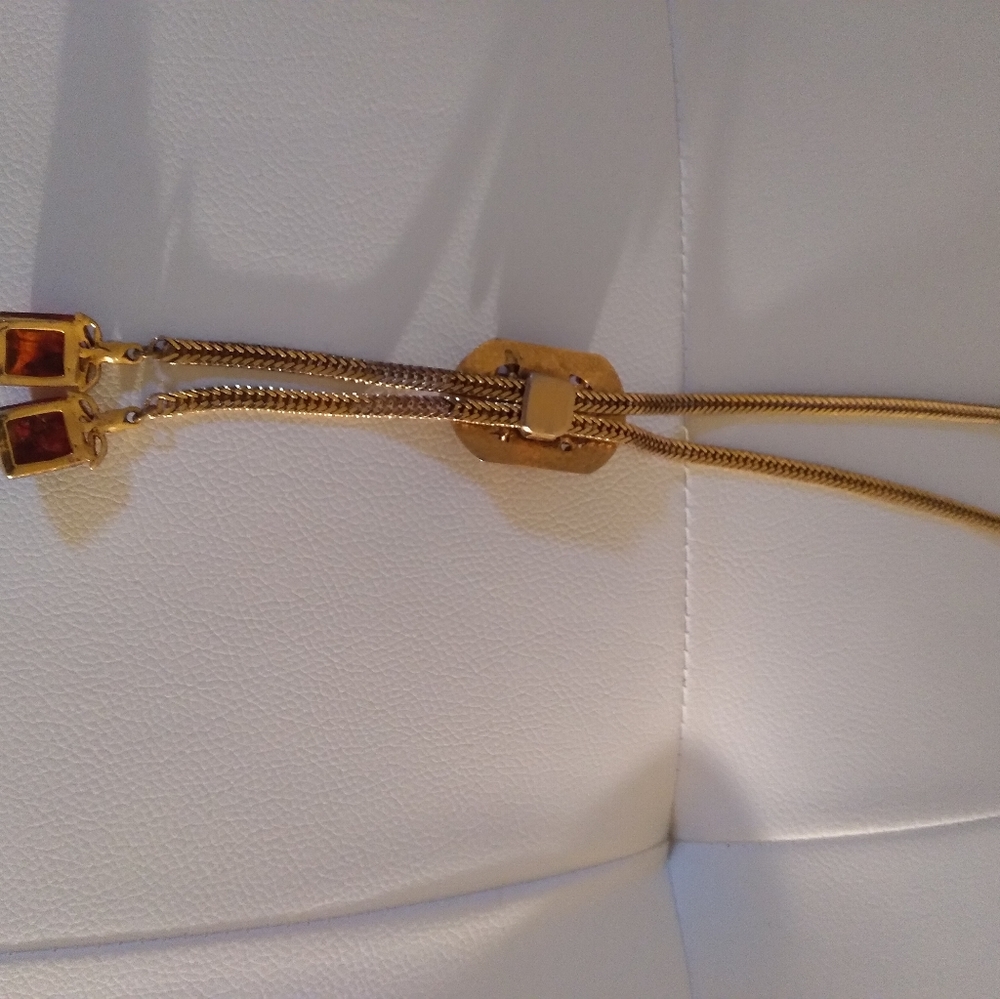 Jewelry - Picture 2 of 14